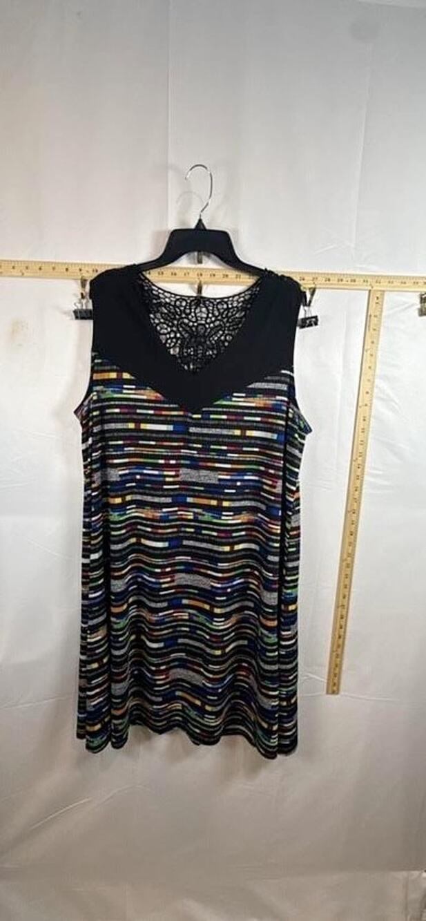 VTG Avenue Tank Top Blouse Womens Size 22 24 Black Multicolor Crochet Lace USA